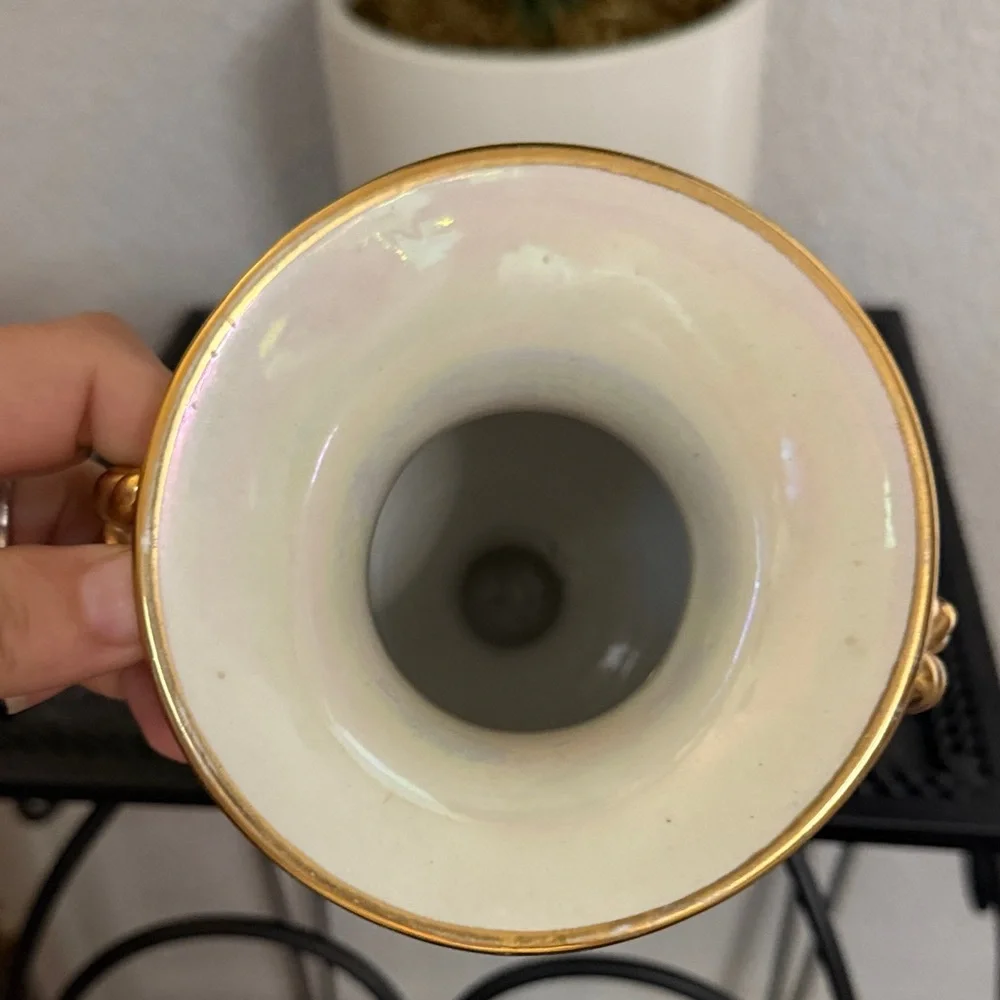 Elegant Ceramic Vase with‎ Gold Accents